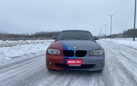 BMW 1 серия, 2006 год, 675 000 рублей, 2 фотография