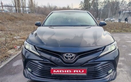 Toyota Camry, 2020 год, 2 650 000 рублей, 2 фотография