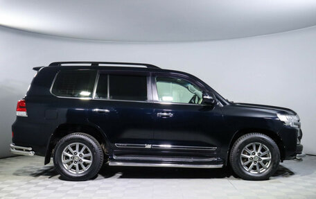 Toyota Land Cruiser 200, 2015 год, 5 450 000 рублей, 4 фотография