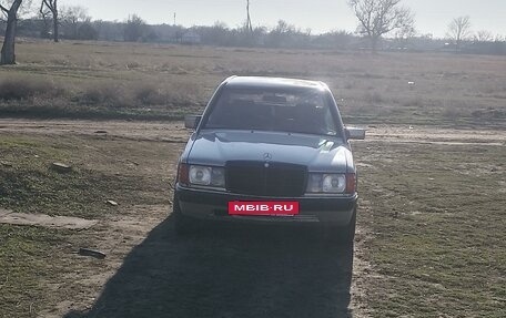 Mercedes-Benz C-Класс, 1993 год, 350 000 рублей, 2 фотография