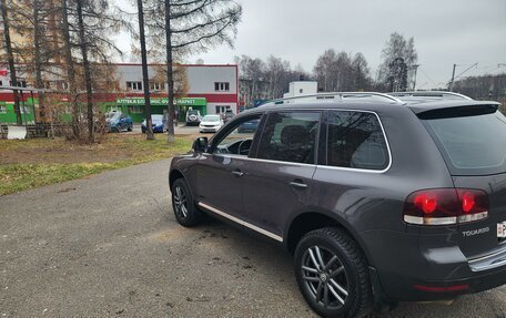 Volkswagen Touareg III, 2007 год, 950 000 рублей, 2 фотография