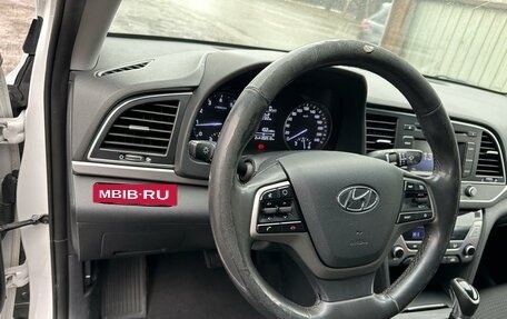 Hyundai Elantra VI рестайлинг, 2018 год, 1 600 000 рублей, 3 фотография