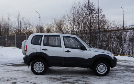 Chevrolet Niva I рестайлинг, 2011 год, 450 000 рублей, 6 фотография