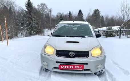 Toyota RAV4, 2004 год, 850 000 рублей, 3 фотография