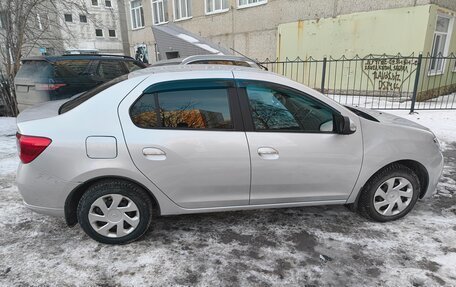 Renault Logan II, 2016 год, 850 000 рублей, 3 фотография