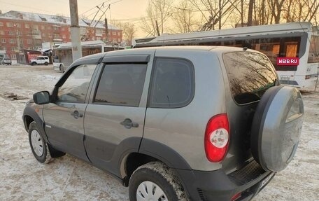 Chevrolet Niva I рестайлинг, 2011 год, 500 000 рублей, 10 фотография