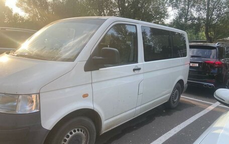 Volkswagen Transporter T5 рестайлинг, 2006 год, 1 100 000 рублей, 2 фотография