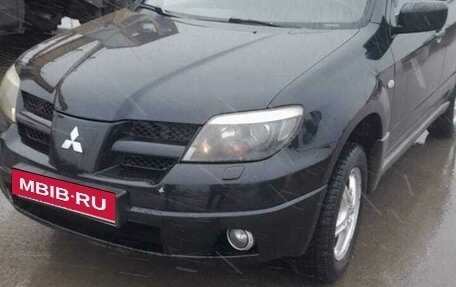 Mitsubishi Outlander III рестайлинг 3, 2003 год, 630 000 рублей, 3 фотография