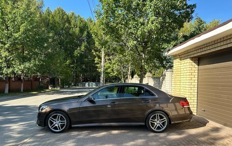 Mercedes-Benz E-Класс, 2015 год, 2 200 000 рублей, 31 фотография