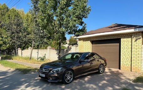 Mercedes-Benz E-Класс, 2015 год, 2 200 000 рублей, 32 фотография