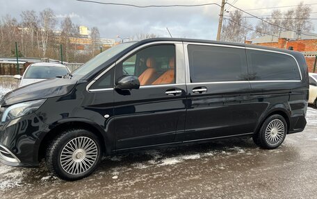 Mercedes-Benz Vito, 2023 год, 12 500 000 рублей, 2 фотография