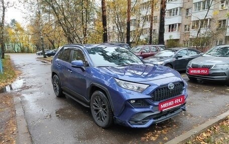 Toyota RAV4, 2021 год, 4 550 000 рублей, 4 фотография