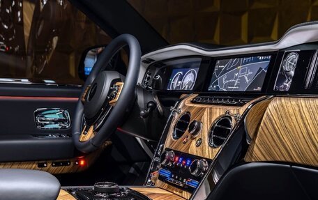 Rolls-Royce Cullinan, 2025 год, 85 612 816 рублей, 10 фотография