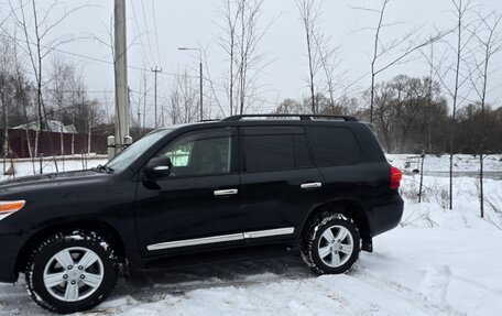 Toyota Land Cruiser 200, 2013 год, 4 900 000 рублей, 2 фотография