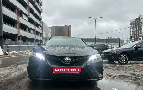 Toyota Camry, 2020 год, 3 650 000 рублей, 5 фотография