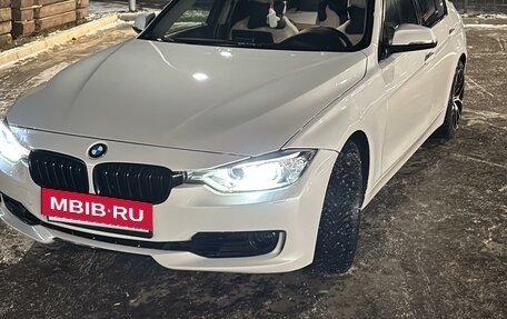 BMW 3 серия, 2014 год, 2 100 000 рублей, 2 фотография