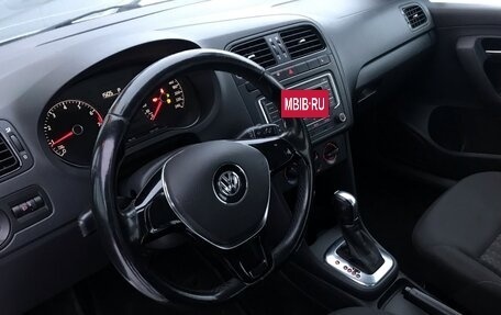 Volkswagen Polo VI (EU Market), 2015 год, 920 000 рублей, 9 фотография