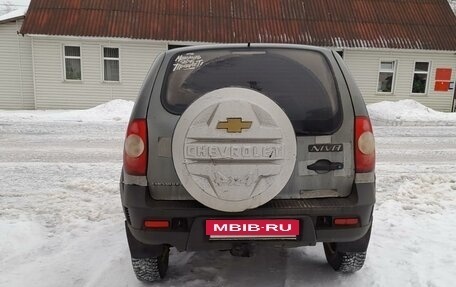 Chevrolet Niva I рестайлинг, 2009 год, 350 000 рублей, 4 фотография