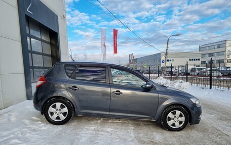 KIA cee'd I рестайлинг, 2010 год, 635 000 рублей, 5 фотография