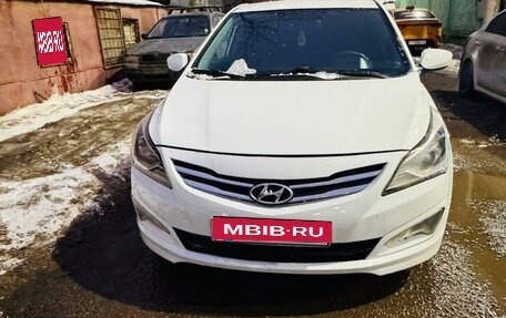 Hyundai Solaris II рестайлинг, 2014 год, 630 000 рублей, 3 фотография