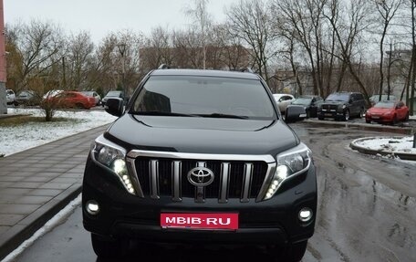 Toyota Land Cruiser Prado 150 рестайлинг 2, 2015 год, 4 500 000 рублей, 2 фотография