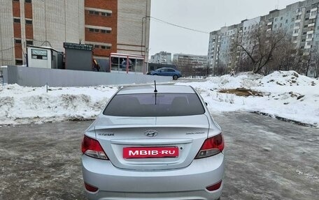 Hyundai Solaris II рестайлинг, 2013 год, 500 000 рублей, 9 фотография