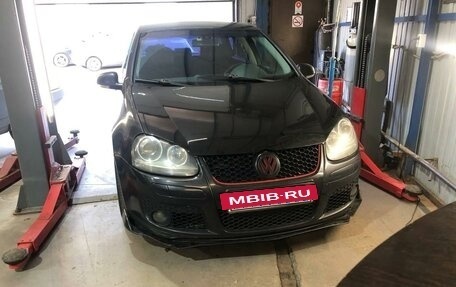 Volkswagen Golf V, 2004 год, 670 000 рублей, 4 фотография