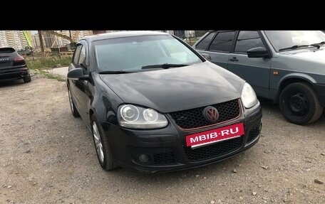 Volkswagen Golf V, 2004 год, 670 000 рублей, 5 фотография