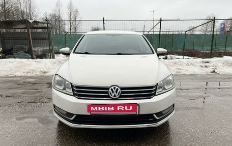 Volkswagen Passat B7, 2012 год, 995 000 рублей, 3 фотография