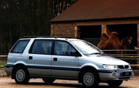 Mitsubishi Space Wagon III, 1992 год, 550 000 рублей, 1 фотография