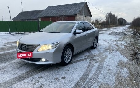 Toyota Camry, 2013 год, 1 850 000 рублей, 2 фотография