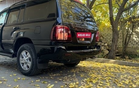 Toyota Land Cruiser 100 рестайлинг 2, 2004 год, 1 950 000 рублей, 7 фотография