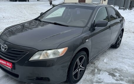 Toyota Camry, 2007 год, 1 000 000 рублей, 13 фотография