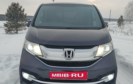 Honda Stepwgn IV, 2015 год, 2 330 000 рублей, 36 фотография