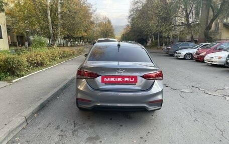 Hyundai Solaris II рестайлинг, 2018 год, 1 450 000 рублей, 2 фотография