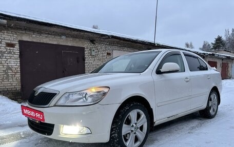 Skoda Octavia, 2012 год, 819 000 рублей, 2 фотография