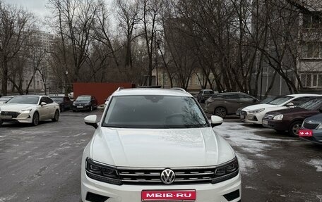 Volkswagen Tiguan II, 2019 год, 2 790 000 рублей, 1 фотография