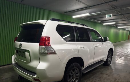 Toyota Land Cruiser Prado 150 рестайлинг 2, 2010 год, 2 850 000 рублей, 2 фотография