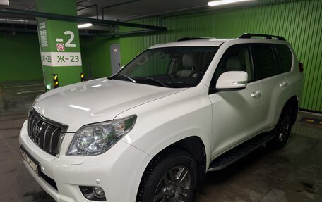 Toyota Land Cruiser Prado 150 рестайлинг 2, 2010 год, 2 850 000 рублей, 5 фотография