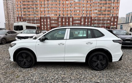 Volkswagen Tiguan, 2024 год, 5 300 000 рублей, 6 фотография