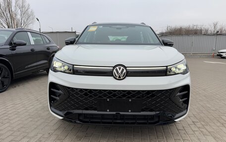 Volkswagen Tiguan, 2024 год, 5 300 000 рублей, 19 фотография