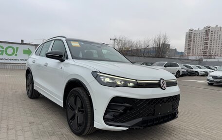 Volkswagen Tiguan, 2024 год, 5 300 000 рублей, 15 фотография