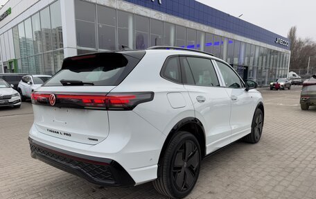 Volkswagen Tiguan, 2024 год, 5 300 000 рублей, 16 фотография