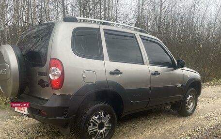 Chevrolet Niva I рестайлинг, 2013 год, 670 000 рублей, 4 фотография