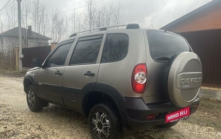 Chevrolet Niva I рестайлинг, 2013 год, 670 000 рублей, 5 фотография