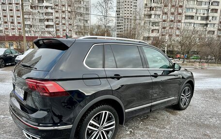 Volkswagen Tiguan II, 2021 год, 3 990 000 рублей, 7 фотография