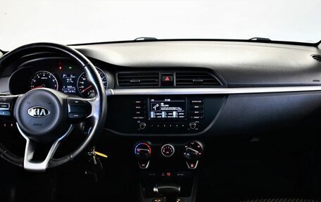 KIA Rio IV, 2018 год, 1 385 000 рублей, 5 фотография