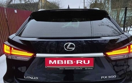 Lexus RX IV рестайлинг, 2021 год, 5 420 000 рублей, 2 фотография