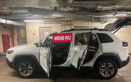 Jeep Cherokee, 2018 год, 4 400 000 рублей, 13 фотография