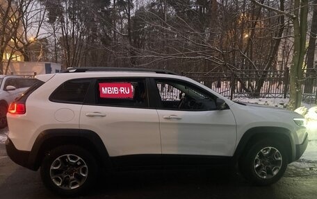 Jeep Cherokee, 2018 год, 4 400 000 рублей, 33 фотография